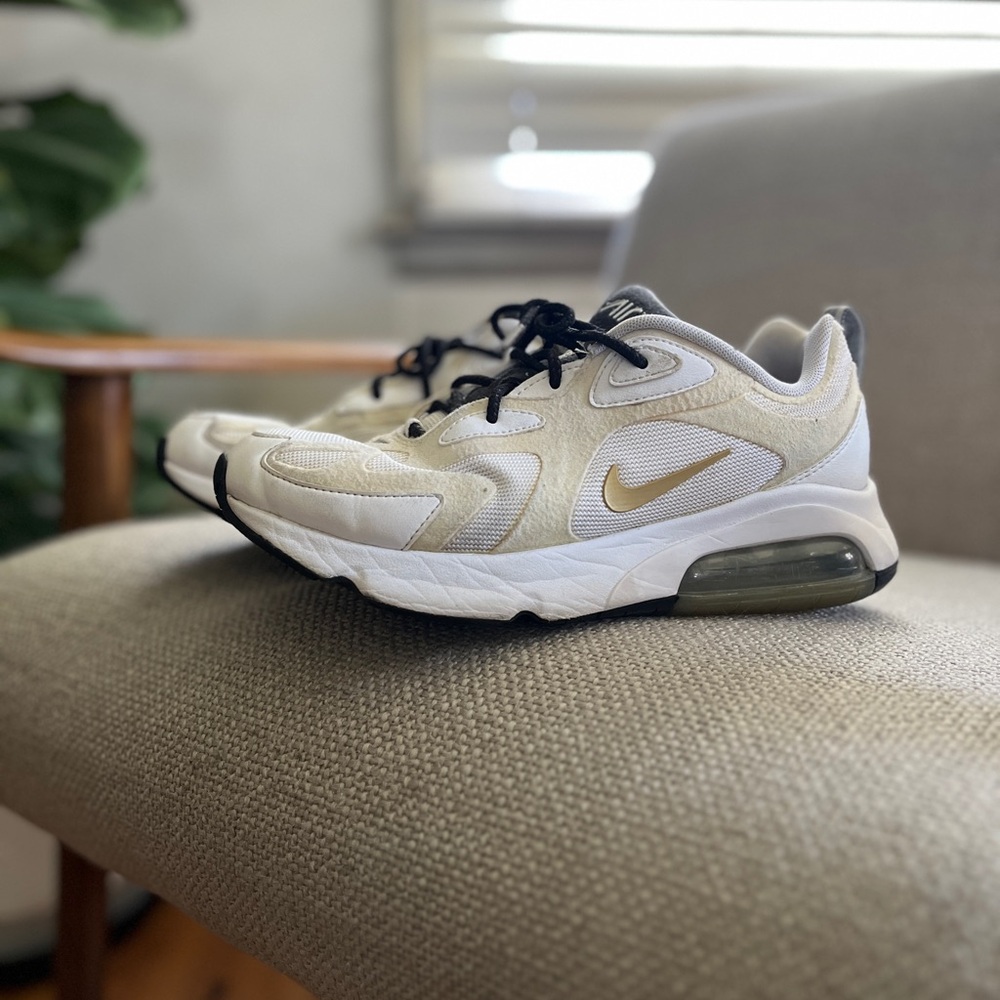 Nike Men's Air Max 200 Sneakers AQ2568 102 | White/Metallic Gold/Black Size 6